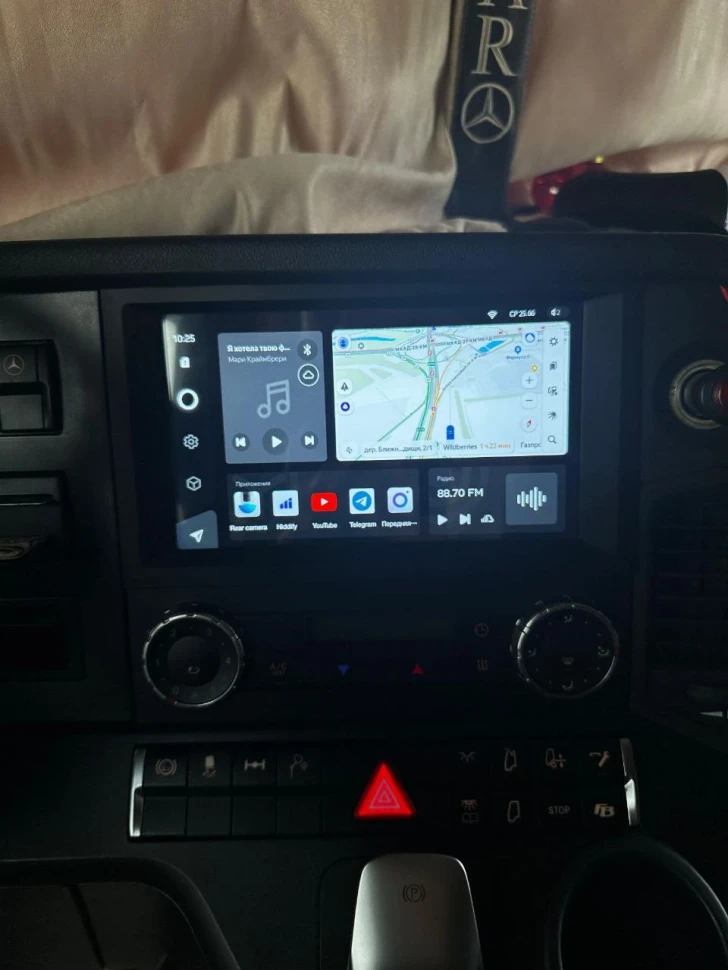 Штатная магнитола Teyes CC3L 4/64 Mercedes-Benz Actros (2011-2023)