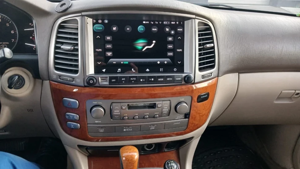 Штатная магнитола Teyes CC3L WiFi 2/32 Lexus LX470 (2002-2007) F2 Тип-C